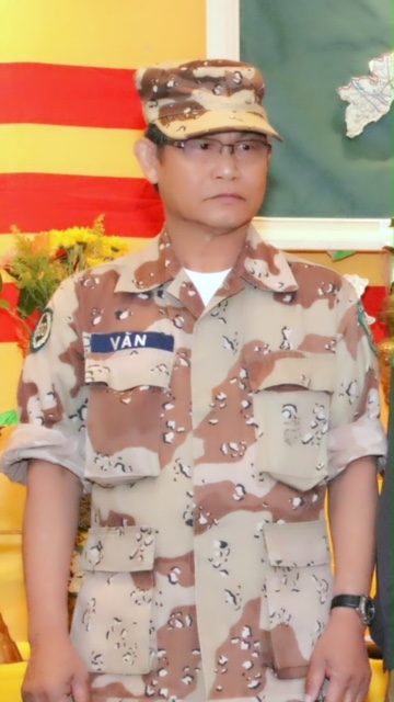 Nhà báo Duy Văn