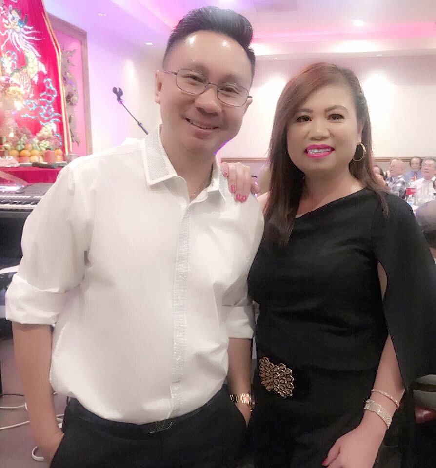 Emcee Thanh Tùng & Ký giả Vân Hằng